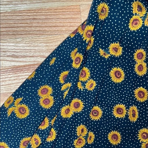 90s Sunflower Dress - Picture 3 of 6